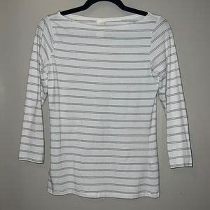 Quarter sleeve striped top